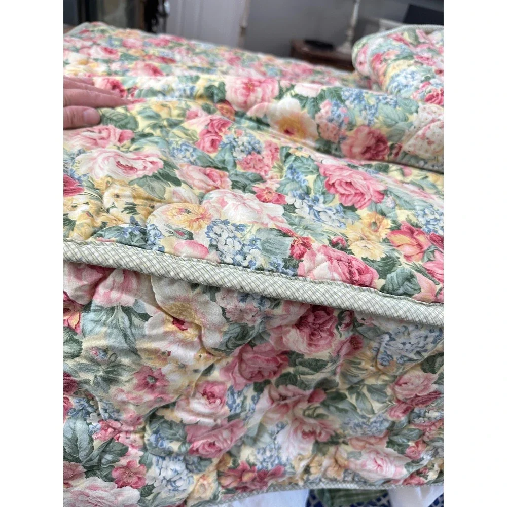 Vintage Croscill Coventry Queen Floral Coverlet 2 Shams Bedskirt Cottagecore